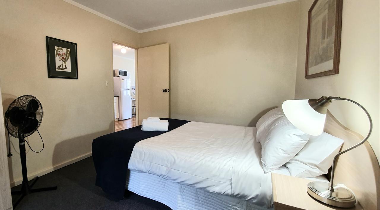 West Beach Lagoon 208 – Great Value! - Redcliffe Tourism 3