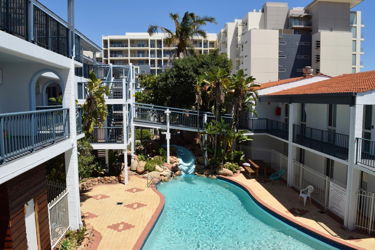 West Beach Lagoon 208 – Great Value! - Redcliffe Tourism 18