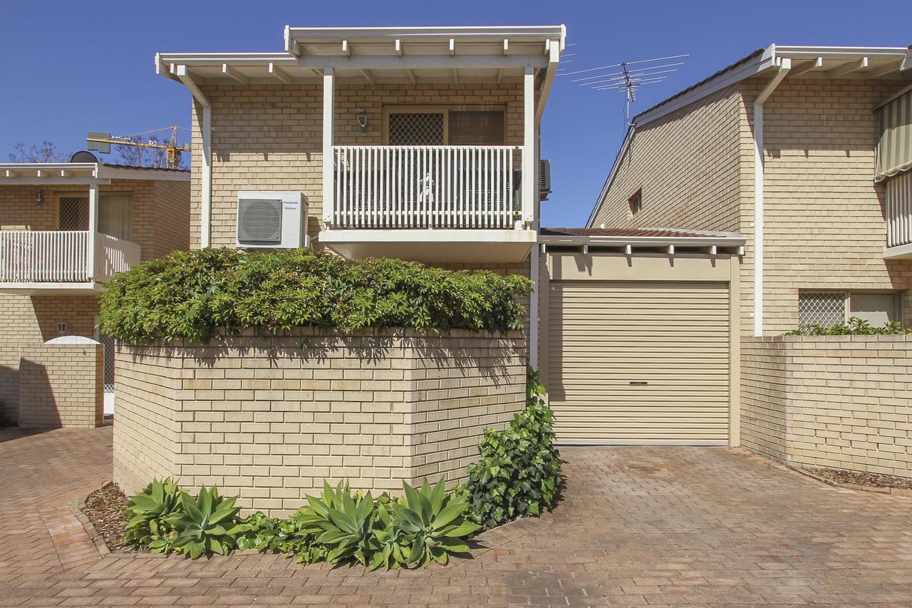 Leederville Townhouse - Redcliffe Tourism 12