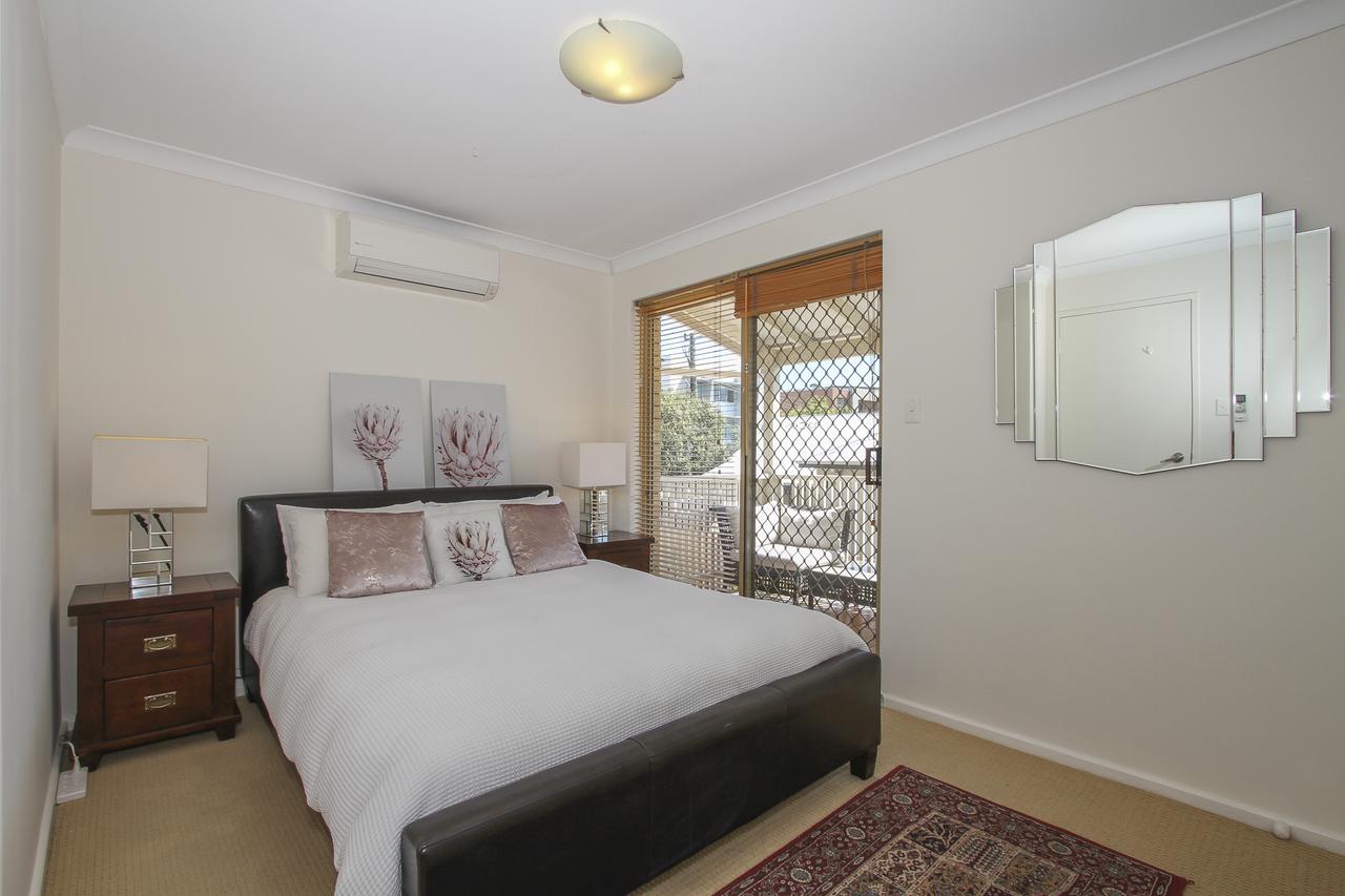 Leederville Townhouse - Redcliffe Tourism 3