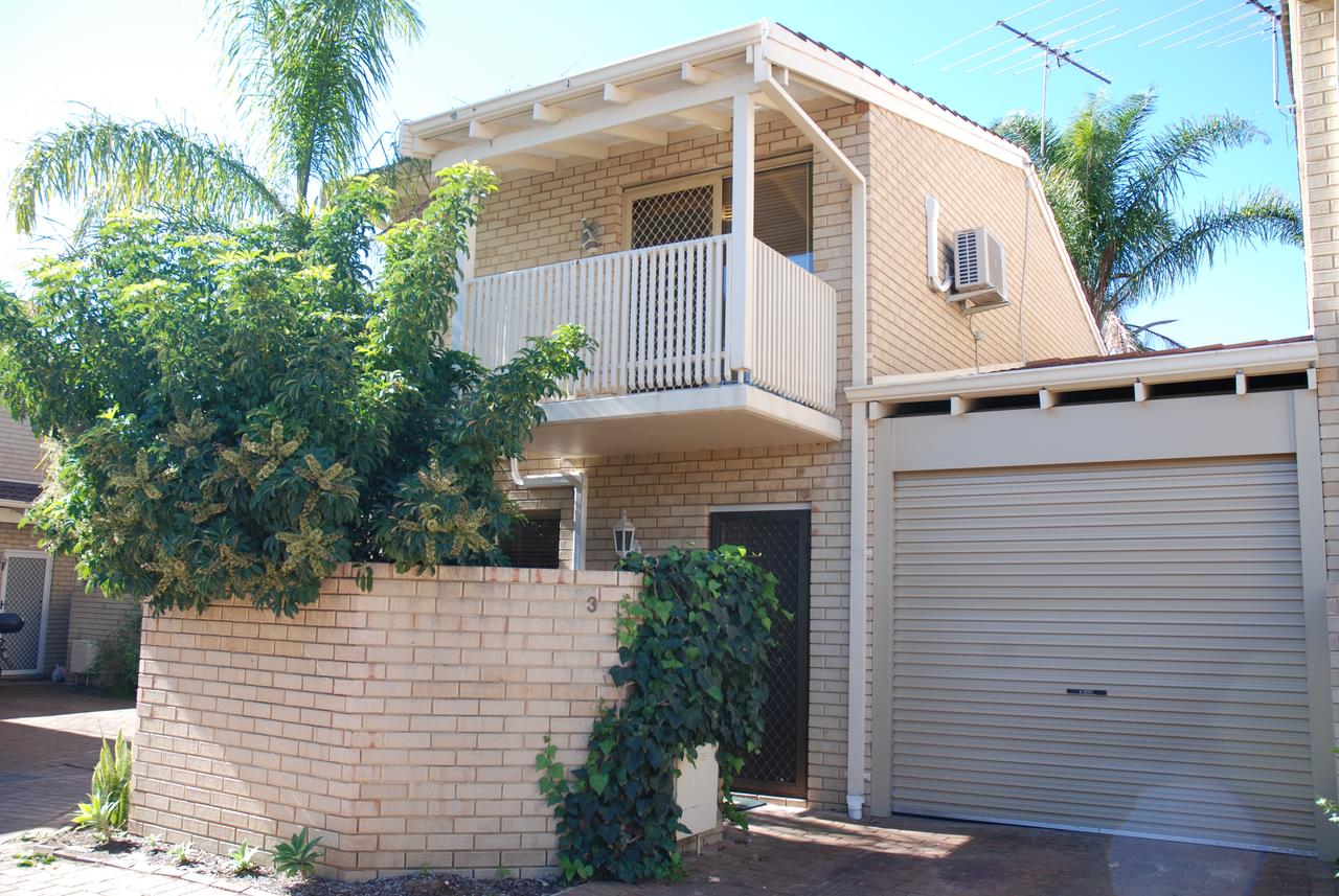 Leederville Townhouse - Accommodation ACT 7