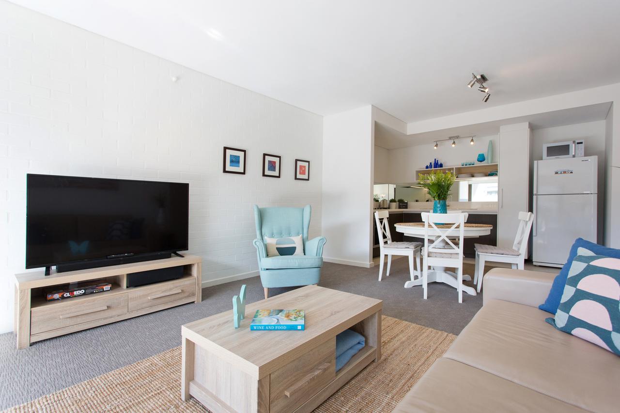 Beachside Living - South Fremantle - Accommodation ACT 1