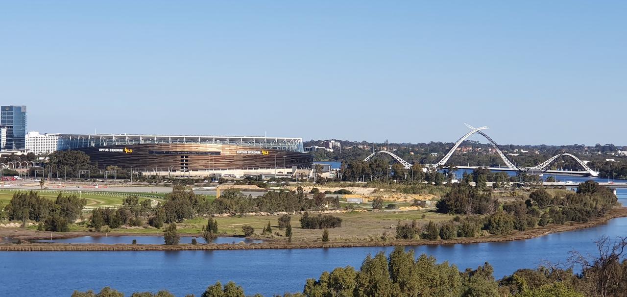 Lawley Luxury Views - Perth City, Swan River - Accommodation ACT 35