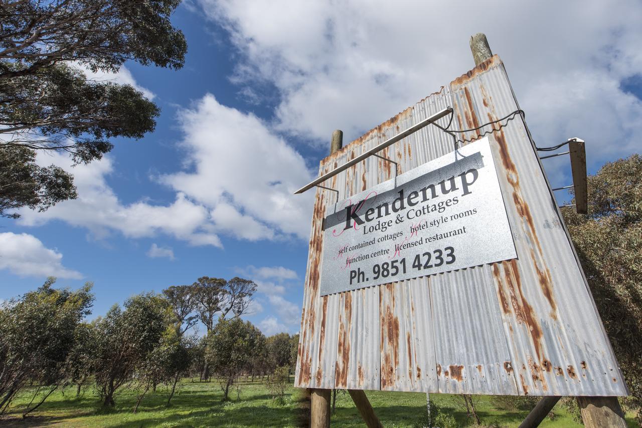 Kendenup Cottages and Lodge - Accommodation Perth