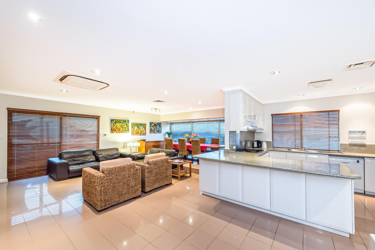 Perth Luxury Accommodation - thumb 11