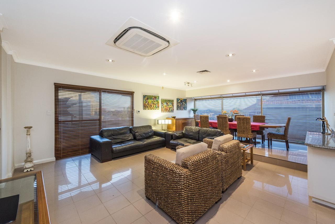 Perth Luxury Accommodation - thumb 26