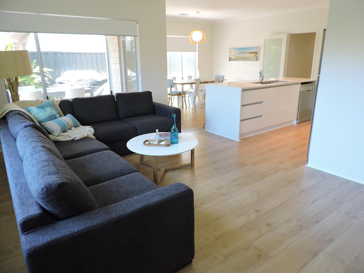 Contemporary Cove - Quindalup - thumb 3