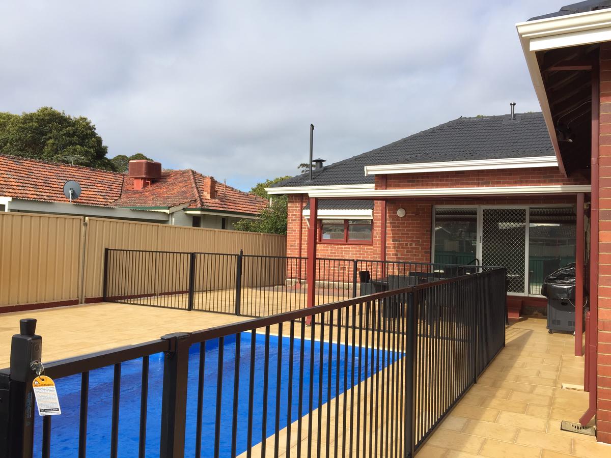 Big House Heated Pool 11 Beds Como / South Perth / Applecross