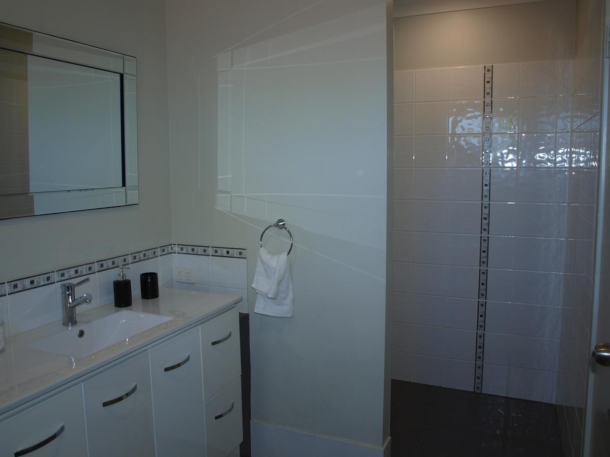 Hamersley Apartment - Redcliffe Tourism 5