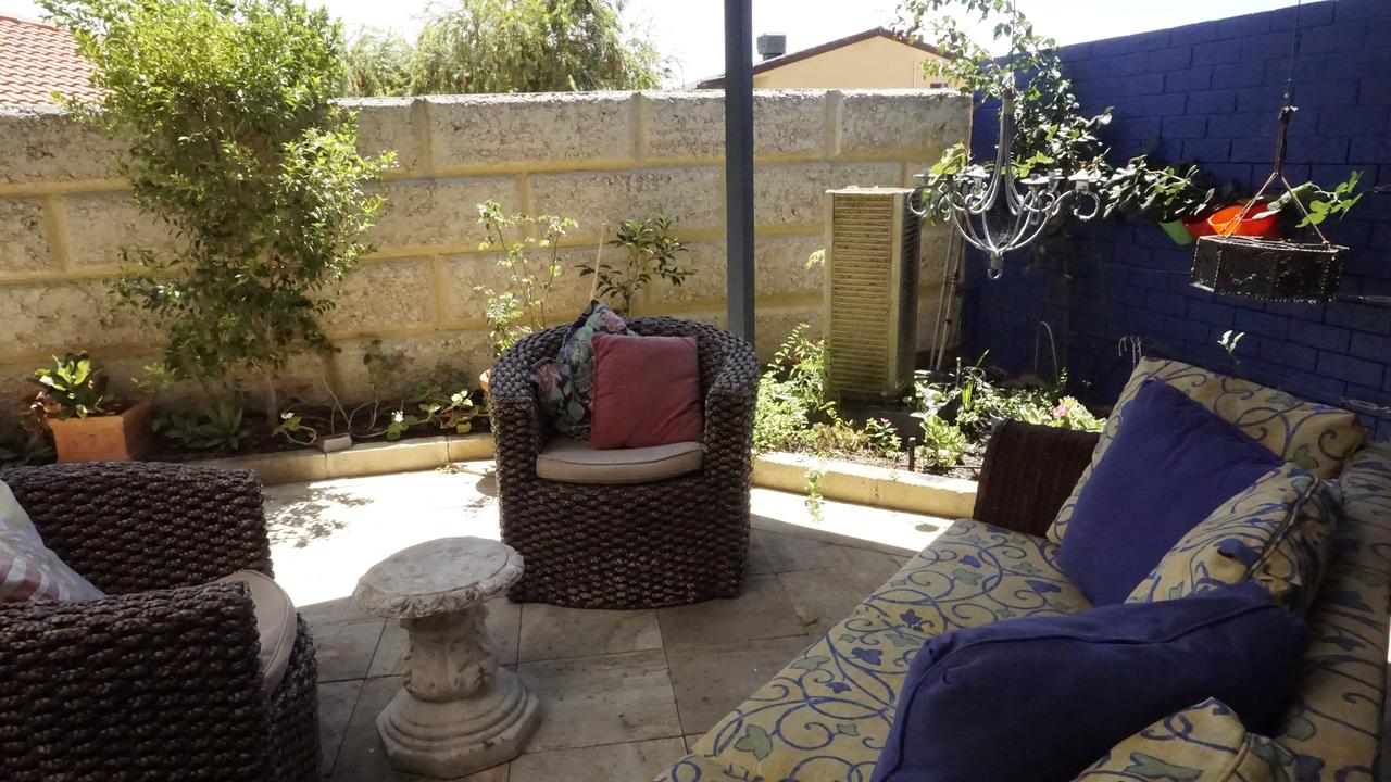 Relax bright  airy garden Villa - Accommodation Perth