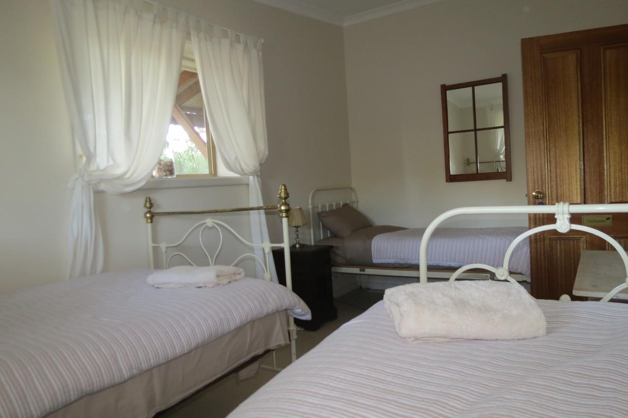 Bentwood Olive Grove Accommodation - Darwin Tourism 5