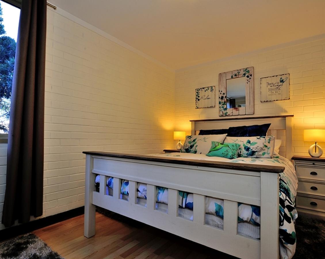 Cappuccino Delight - 1 Bedroom Central Fremantle Apartment - Accommodation ACT 7