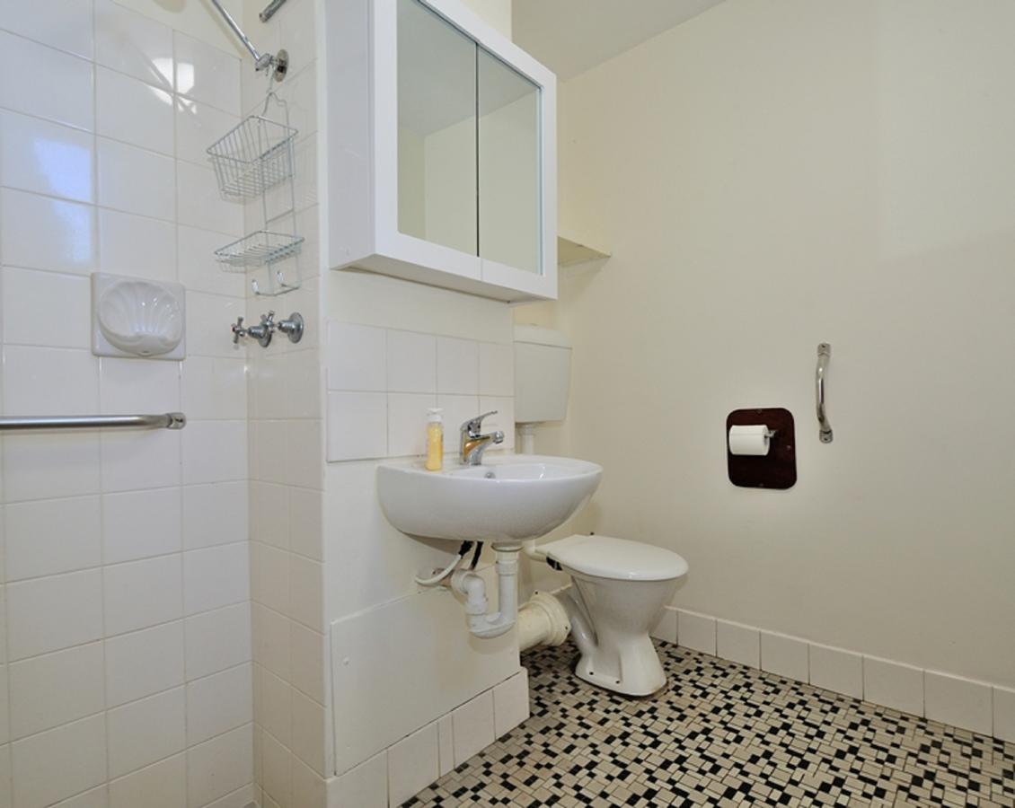Cappuccino Delight - 1 Bedroom Central Fremantle Apartment - Accommodation ACT 3
