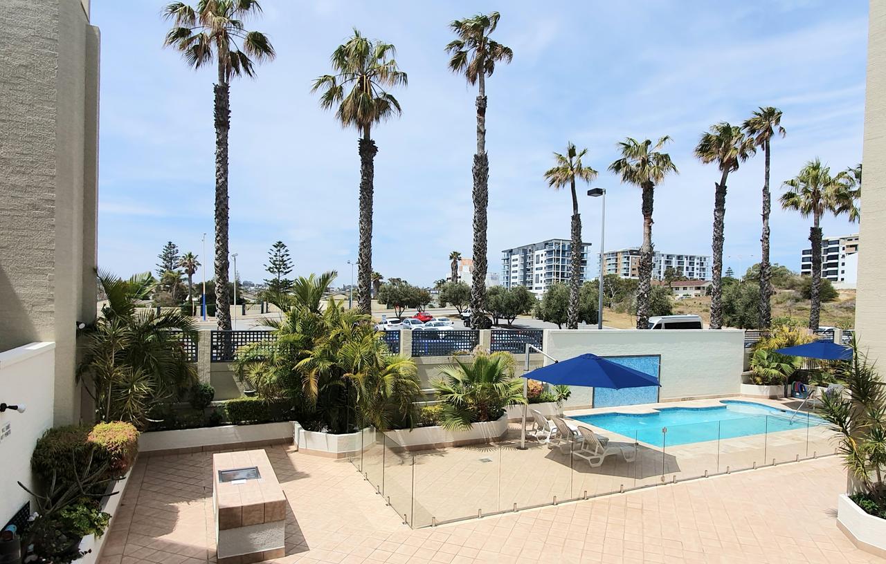 Sandcastles Beachfront ☆ Luxury Retreat Apartment - Accommodation ACT 25