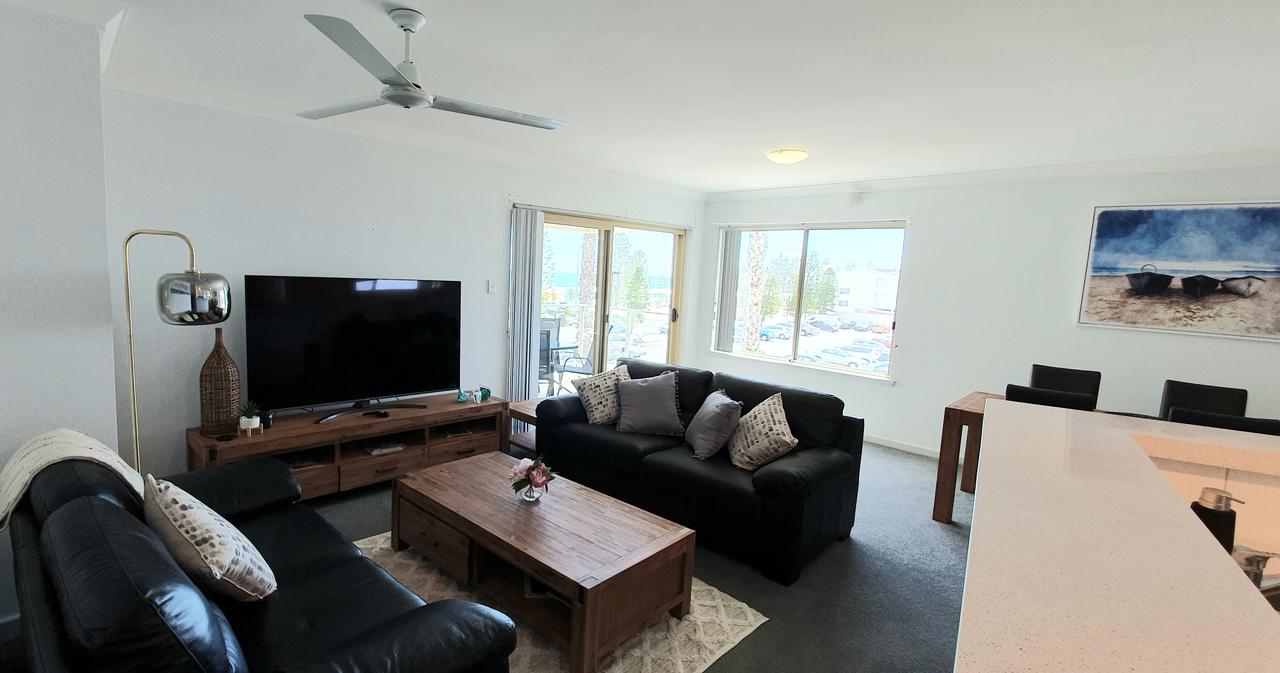 Sandcastles Beachfront ☆ Luxury Retreat Apartment - Redcliffe Tourism 12