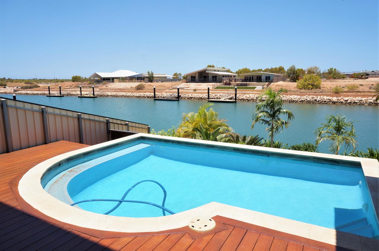 27 Corella Court - Exquisite Marina Home With A Pool And Wi-Fi - thumb 28