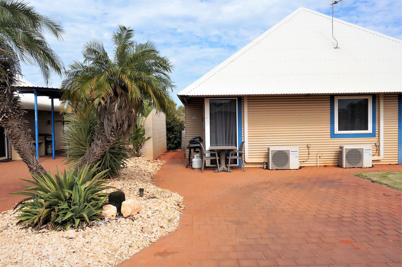 Osprey Holiday Village Unit 213/1 Bedroom - Spa bath king size bed perfect for any couple - New South Wales Tourism 