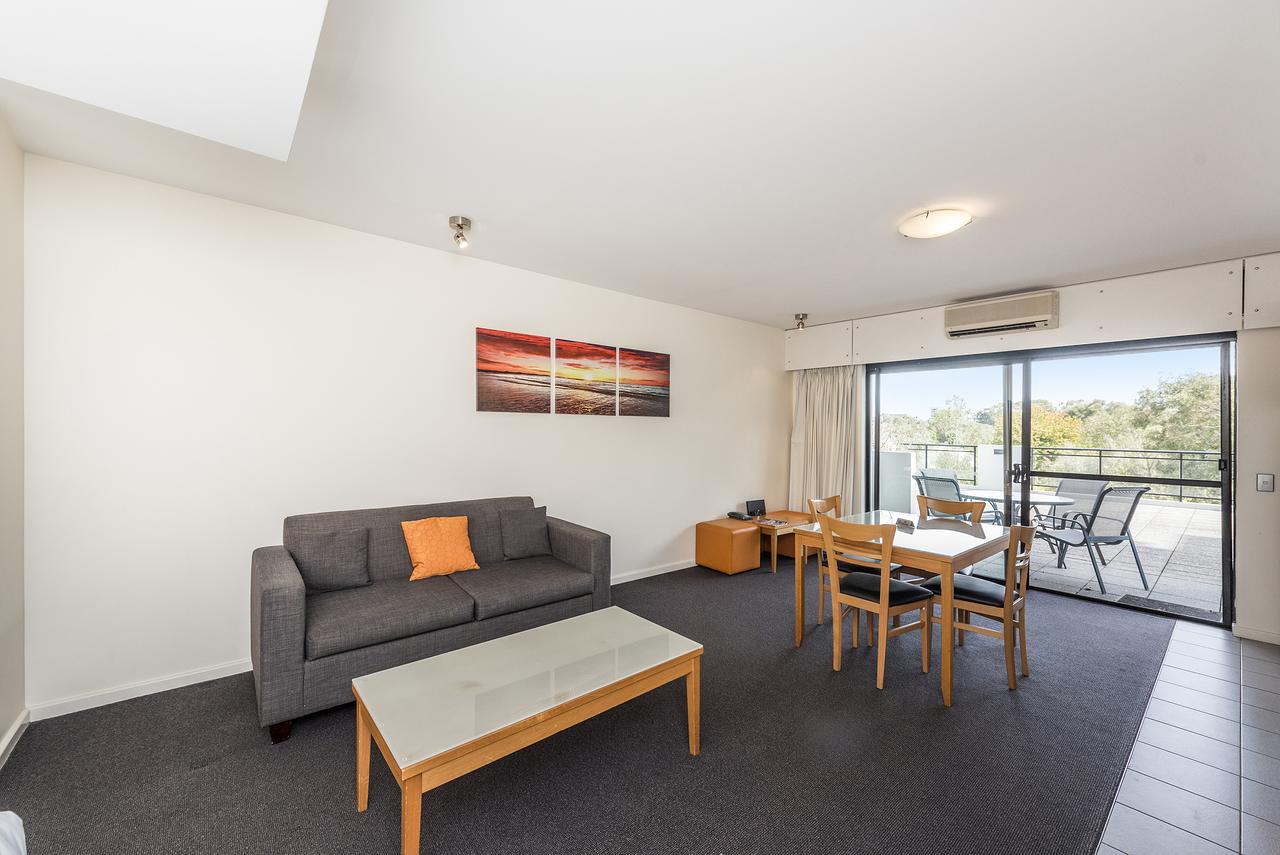 Ascot Quays Apartment 102 - Accommodation ACT 14