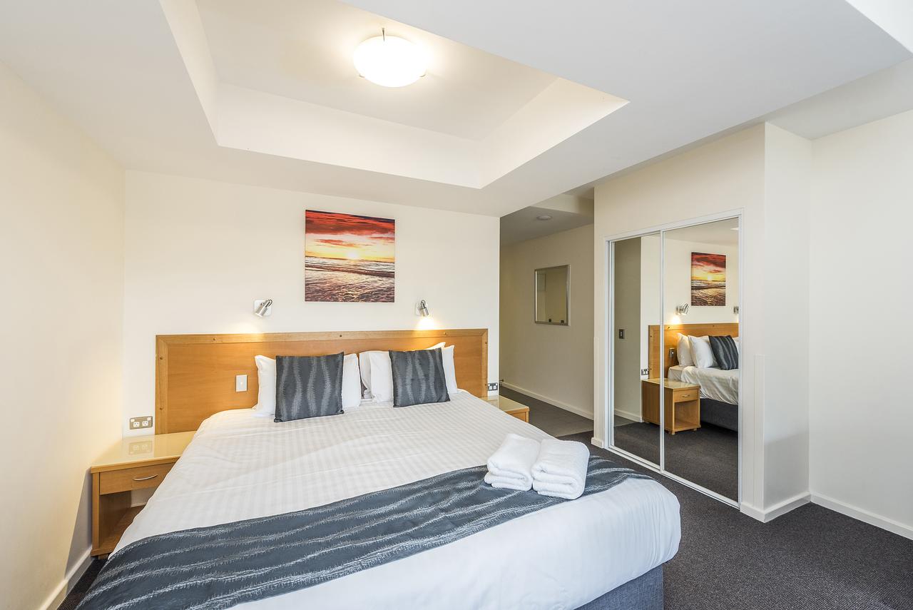 Ascot Quays Apartment 102 - Redcliffe Tourism 24