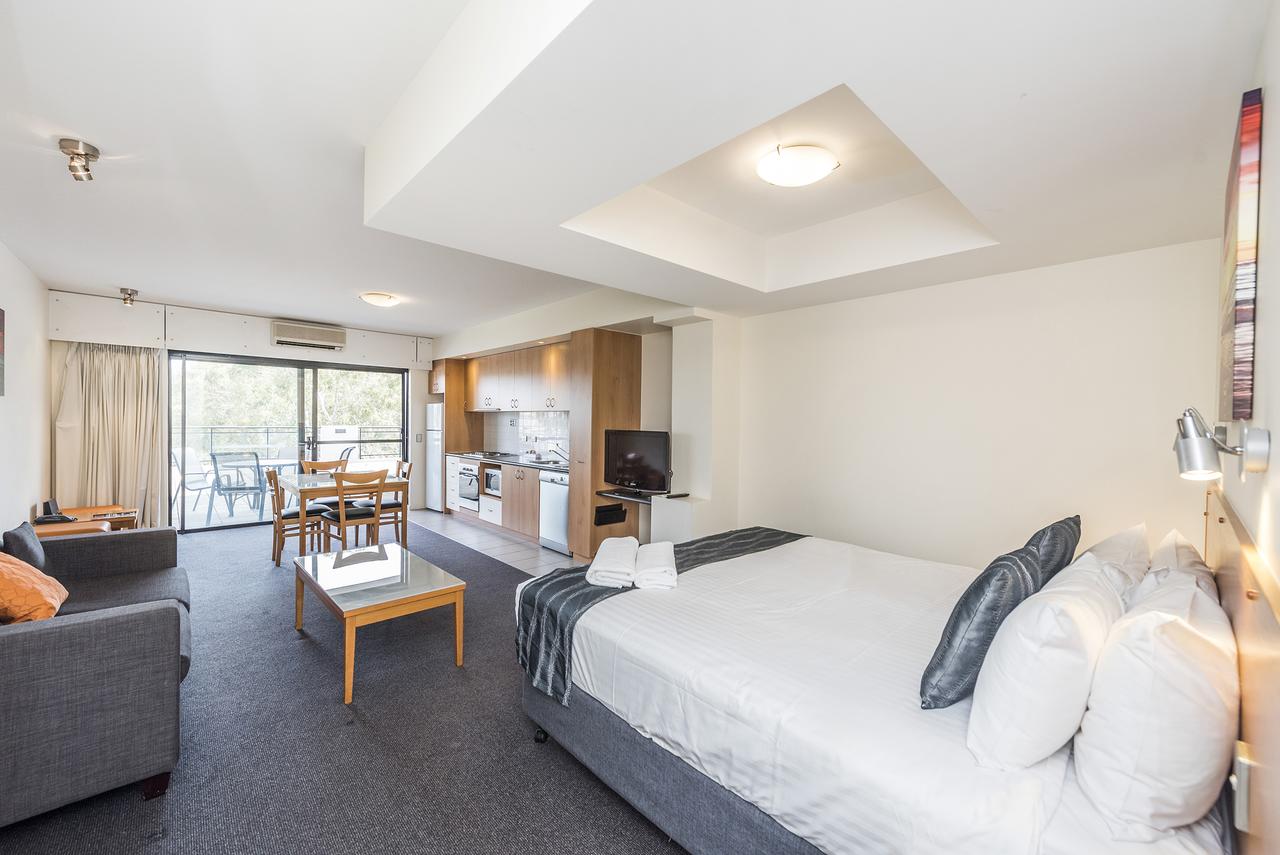 Ascot Quays Apartment 102 - Accommodation ACT 19