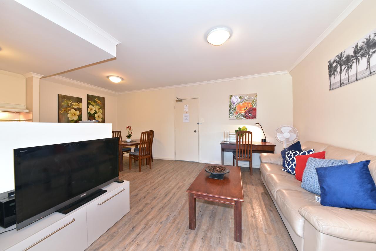 Inner Perth CBD 1X1 Apartment: 605451 - Accommodation ACT 5
