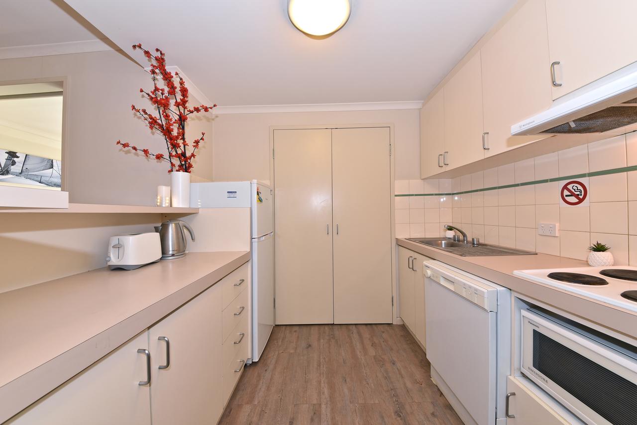 Inner Perth CBD 1X1 Apartment: 605451 - Redcliffe Tourism 13