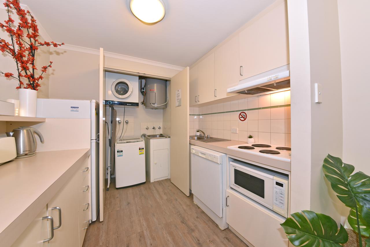 Inner Perth CBD 1X1 Apartment: 605451 - Redcliffe Tourism 12