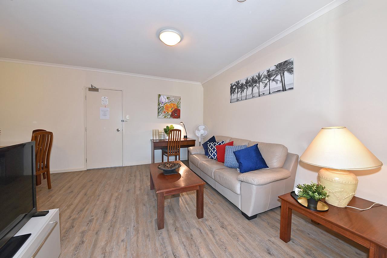 Inner Perth CBD 1X1 Apartment: 605451 - Redcliffe Tourism 7