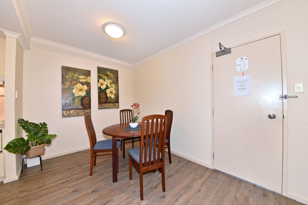 Inner Perth CBD 1X1 Apartment: 605451 - Redcliffe Tourism 10