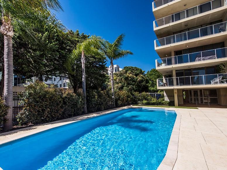South Perth Deluxe Apartment - Redcliffe Tourism 11