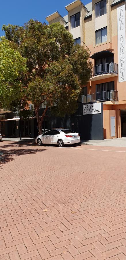Superb 2 BR East Perth Riverside Apartment Location Comfort And Space 45 - thumb 1