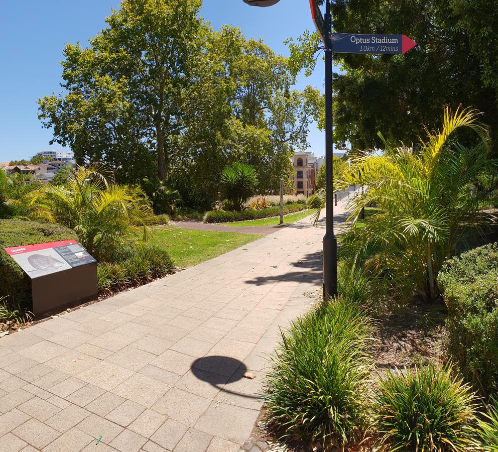 Superb 2 BR East Perth Riverside Apartment Location Comfort And Space 45 - Accommodation ACT 3