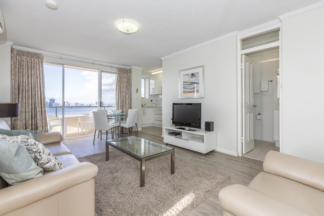 High Tor Apartment 135 - Redcliffe Tourism 13