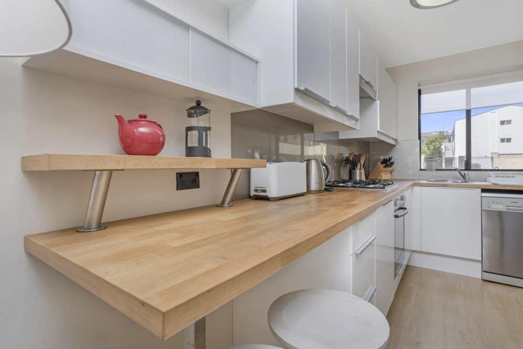 Gorgeous 26 1 Bed Designer Fitout Perfect Location - Redcliffe Tourism 37