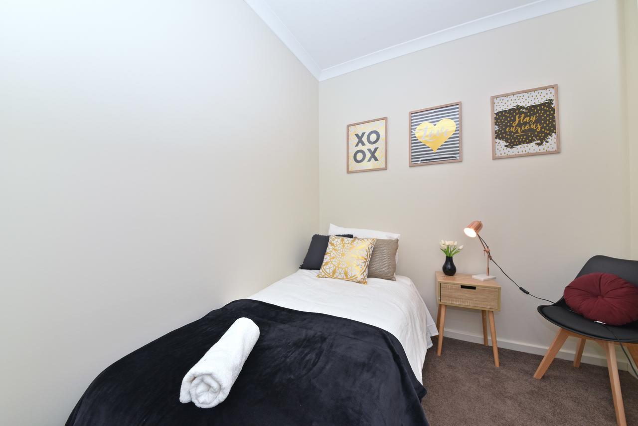 Short Stay Apartment In Perth City 1703 - Redcliffe Tourism 6