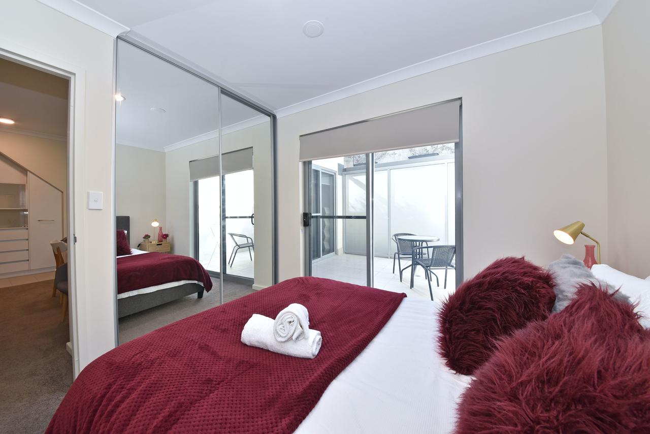 Short Stay Apartment In Perth City 1703 - Redcliffe Tourism 2
