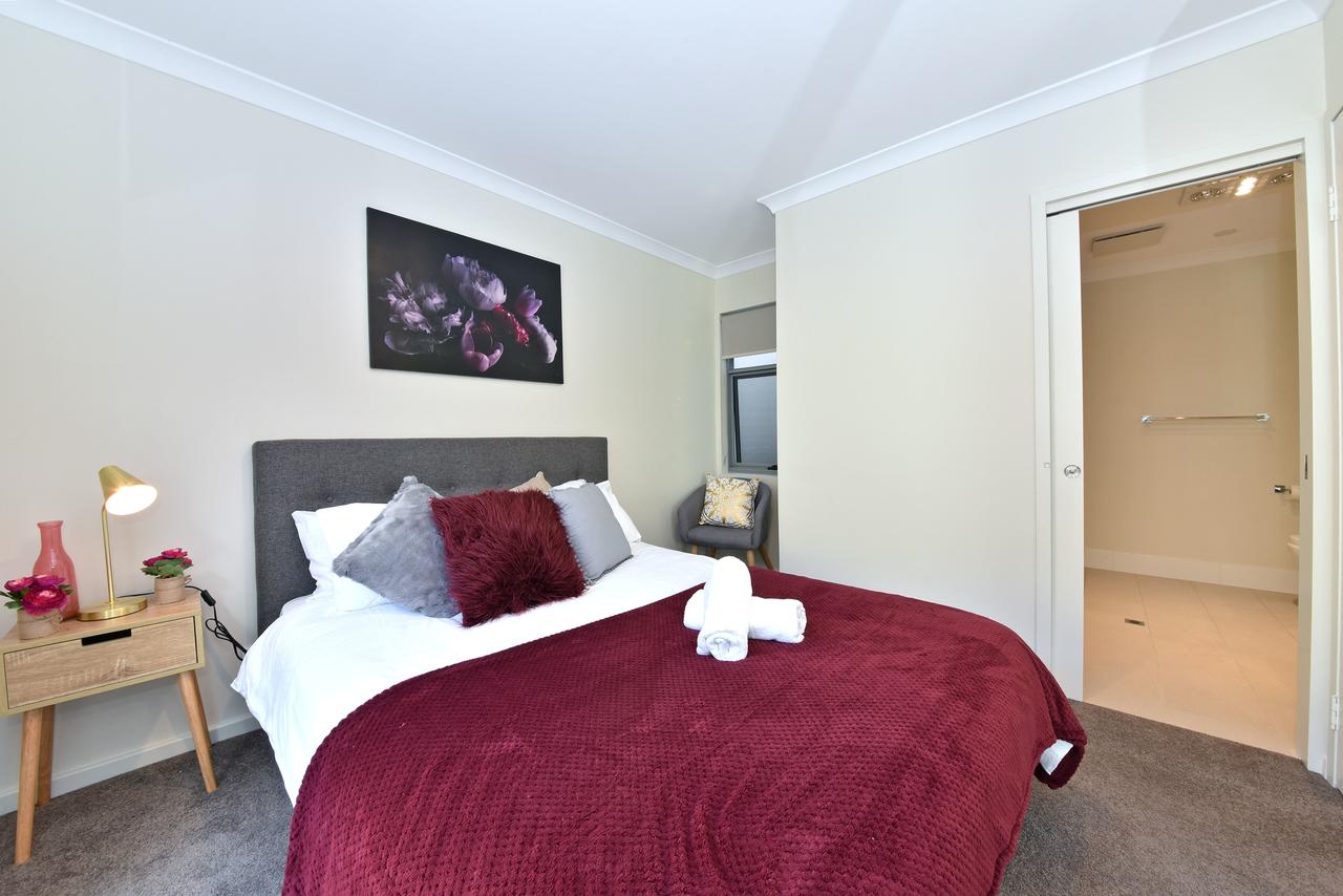 Short Stay Apartment In Perth City 1703 - Redcliffe Tourism 4