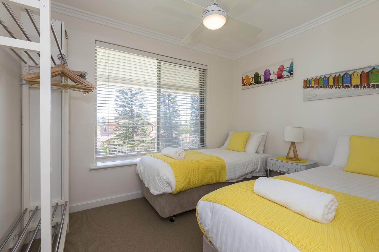 Cottesloe Beach Pines Apartment - Accommodation ACT 8