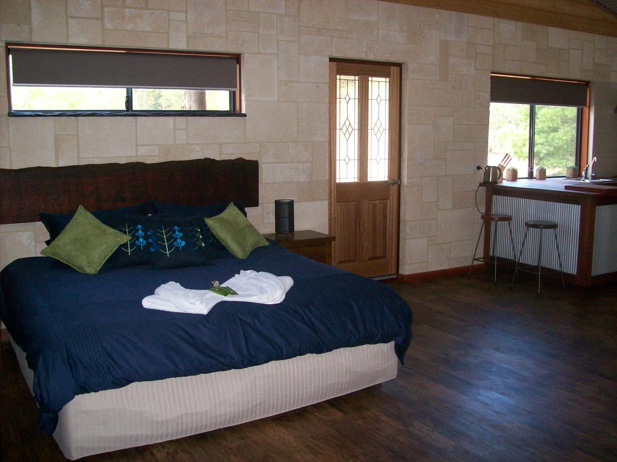 Silversprings Cottages - Accommodation ACT 6