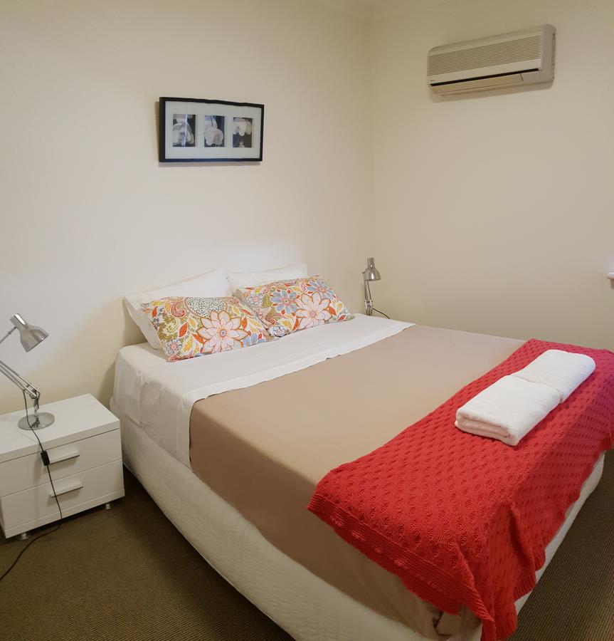 Superb 2 BR East Perth Apartment Location Comfort Space 1 - Accommodation ACT 4