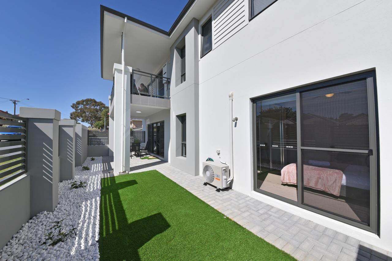 Modern Apartment Redcliffe Near Perth Airport: 0126 - Accommodation ACT 34