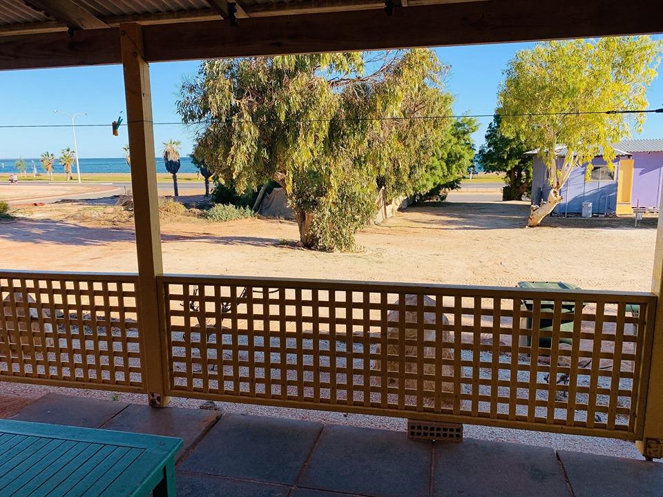 Shark Bay Cottages - thumb 5
