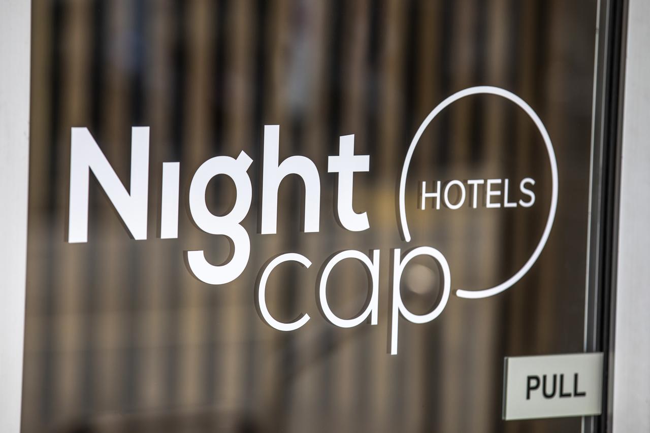 Nightcap At Carlyle Hotel - thumb 28