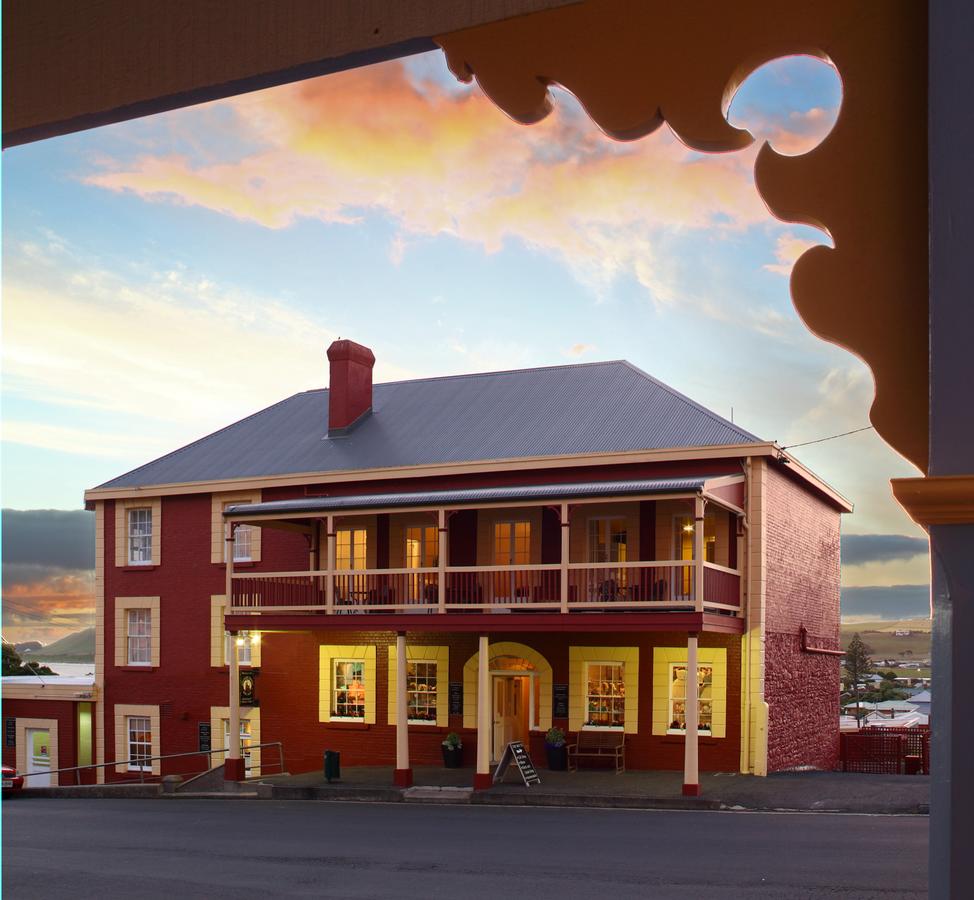 Stanley Hotel  Apartments - Accommodation BNB