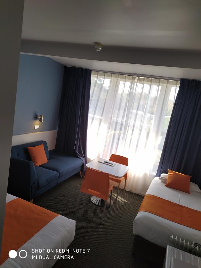 Waterfront Lodge Motel - Accommodation Tasmania 6