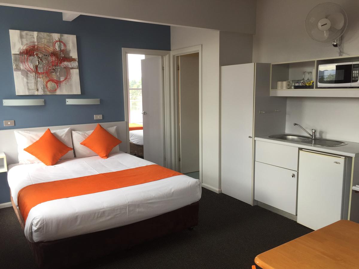 Waterfront Lodge Motel - Accommodation Tasmania 40