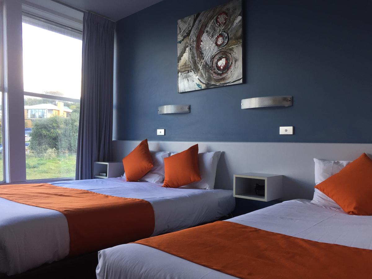 Waterfront Lodge Motel - Accommodation Tasmania 1