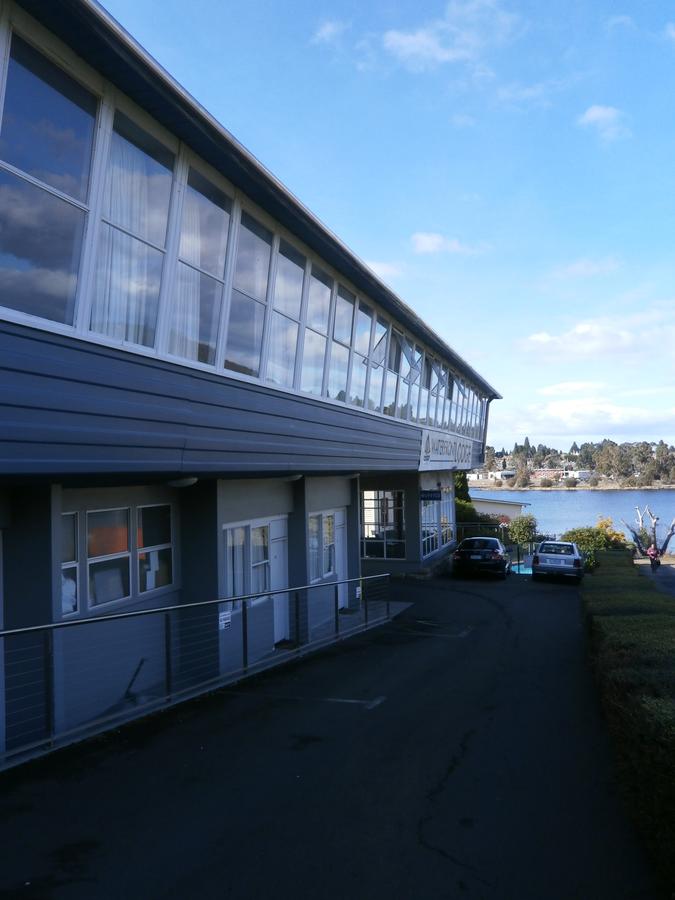 Waterfront Lodge Motel - Accommodation Tasmania 32
