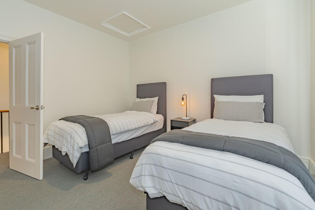 4 Bedroom House - Hobart CBD - Free Parking - thumb 13