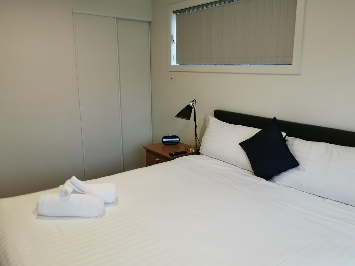 Youngtown Executive Apartments - Redcliffe Tourism 12